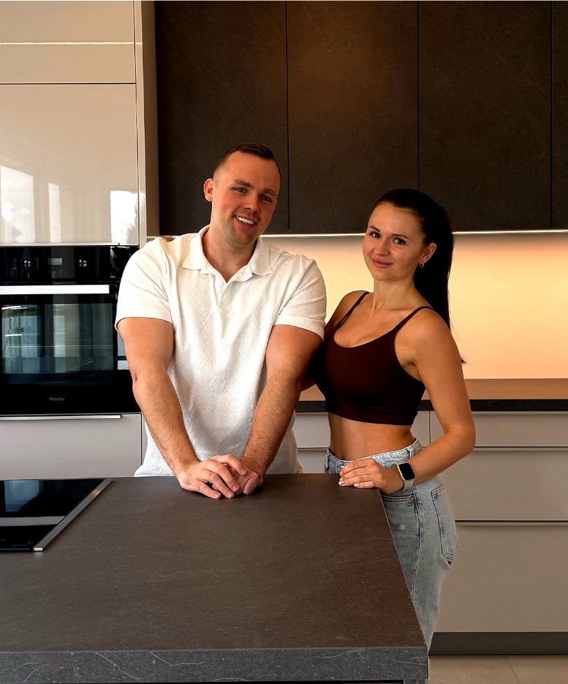 Kev und Julia, die Coaches von Fit mit Kev